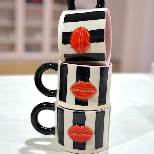 NYS Kop – håndlavet keramikkop med kys og kærlighed fra Sabbie sabbisabbi